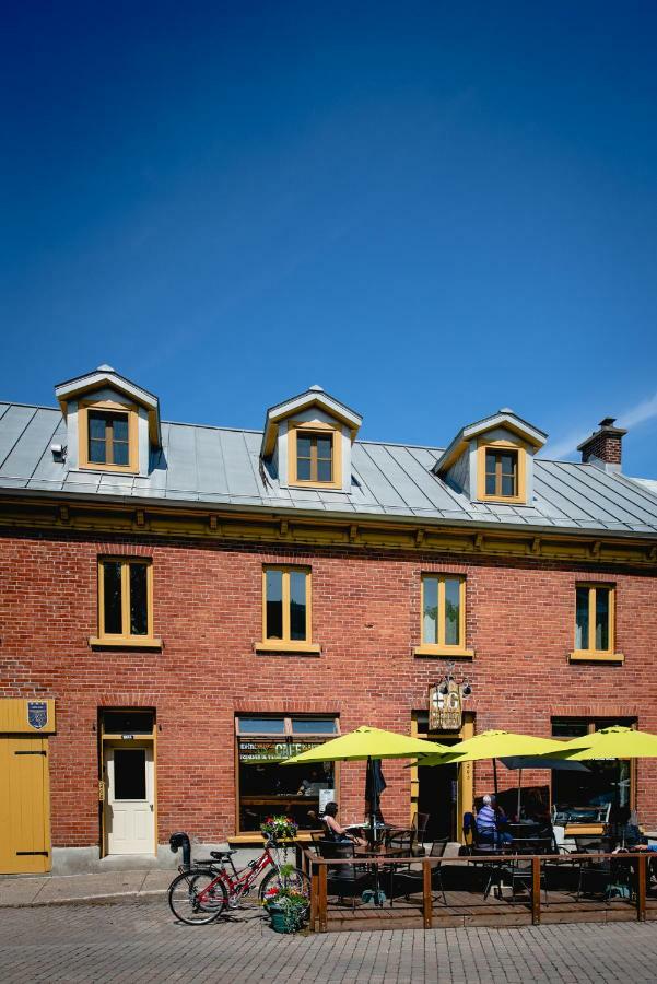 L'Auberge Du Qg La Prairie Luaran gambar