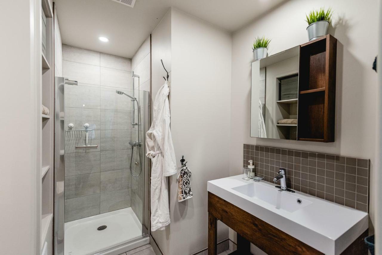L'Auberge Du Qg La Prairie Luaran gambar
